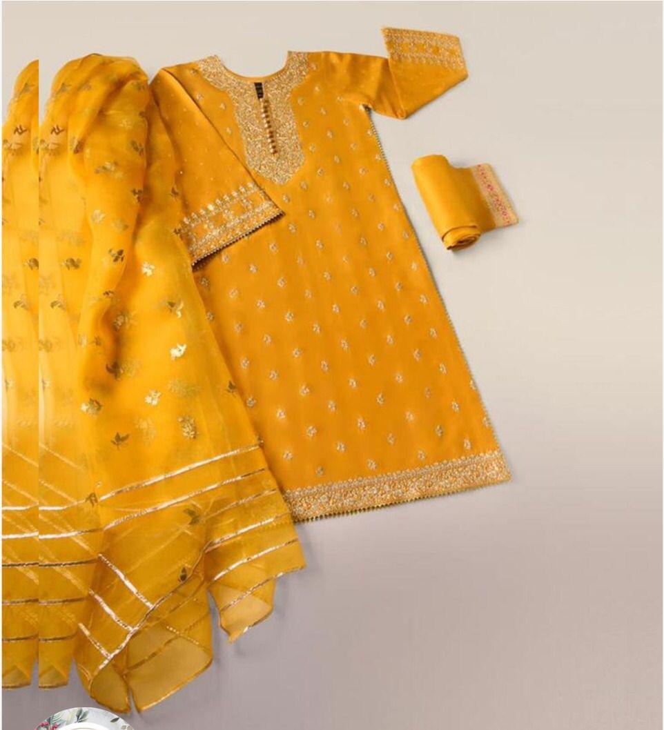 Agha Noor Chiffon Suit - Yumnaz