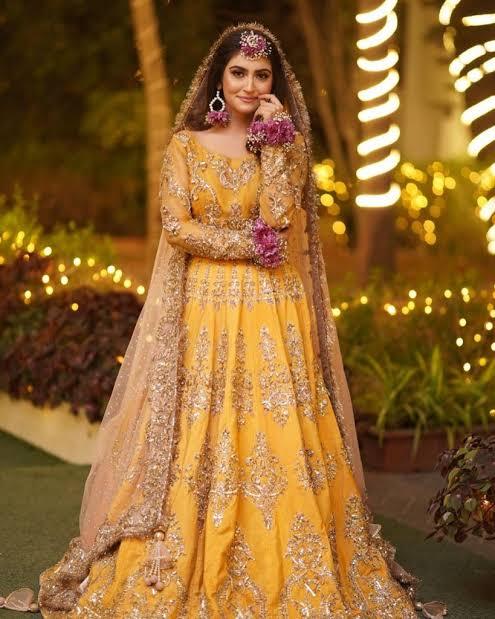 Alizey Shah Net Bridal Suit - Yumnaz