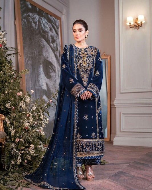 Asim Jofa Velvet Suit - Yumnaz