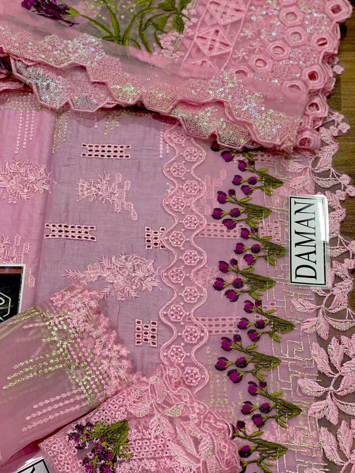 Elaf Lawn Suit - Yumnaz