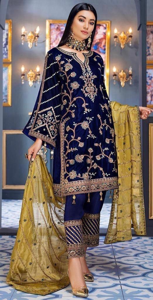 Emaan Adeel Velvet Suit - Yumnaz