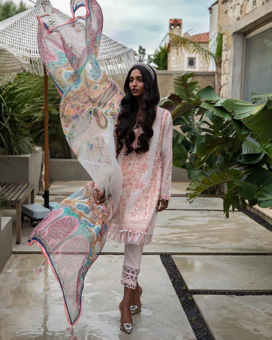 Sana Safinaz Lawn Suit - Yumnaz