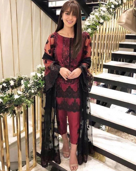 Zainab Chottani Net Suit - Yumnaz